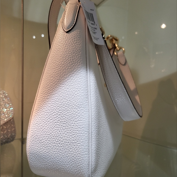 New! ☪️ Teri Hobo Bag in Gold/Chalk (Only 1 Left!) - Picture 13 of 13